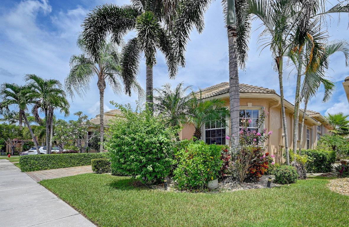 MIZNER FALLS - Residential