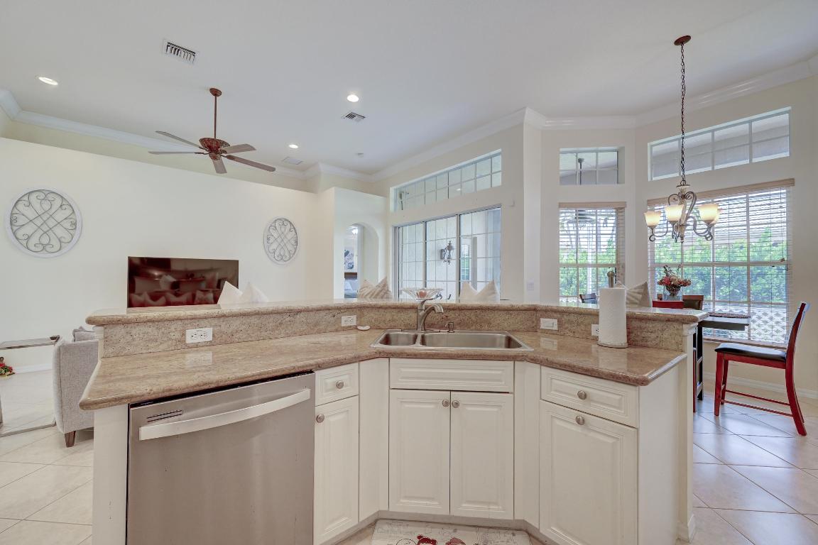 MIZNER FALLS - Residential