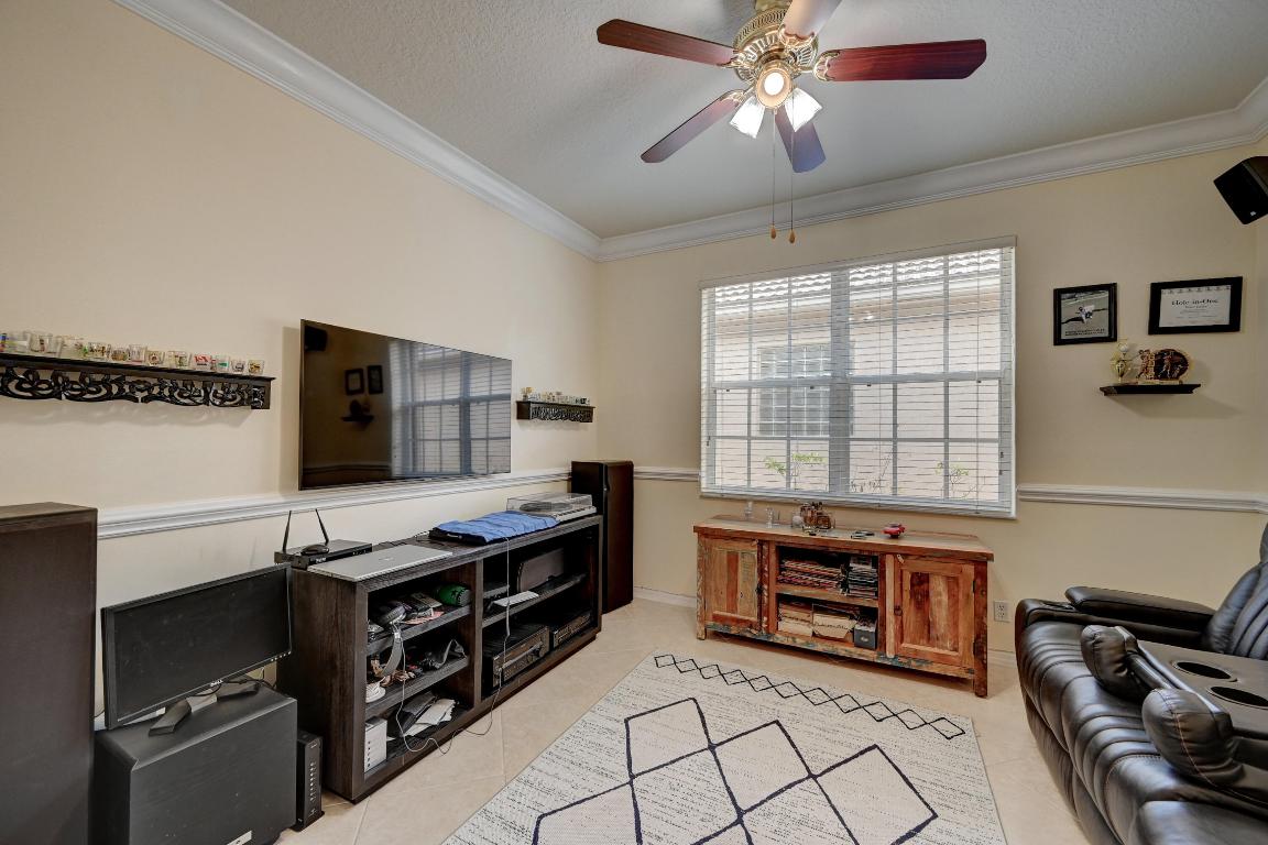 MIZNER FALLS - Residential