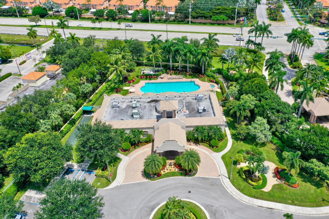 MIZNER FALLS - Residential