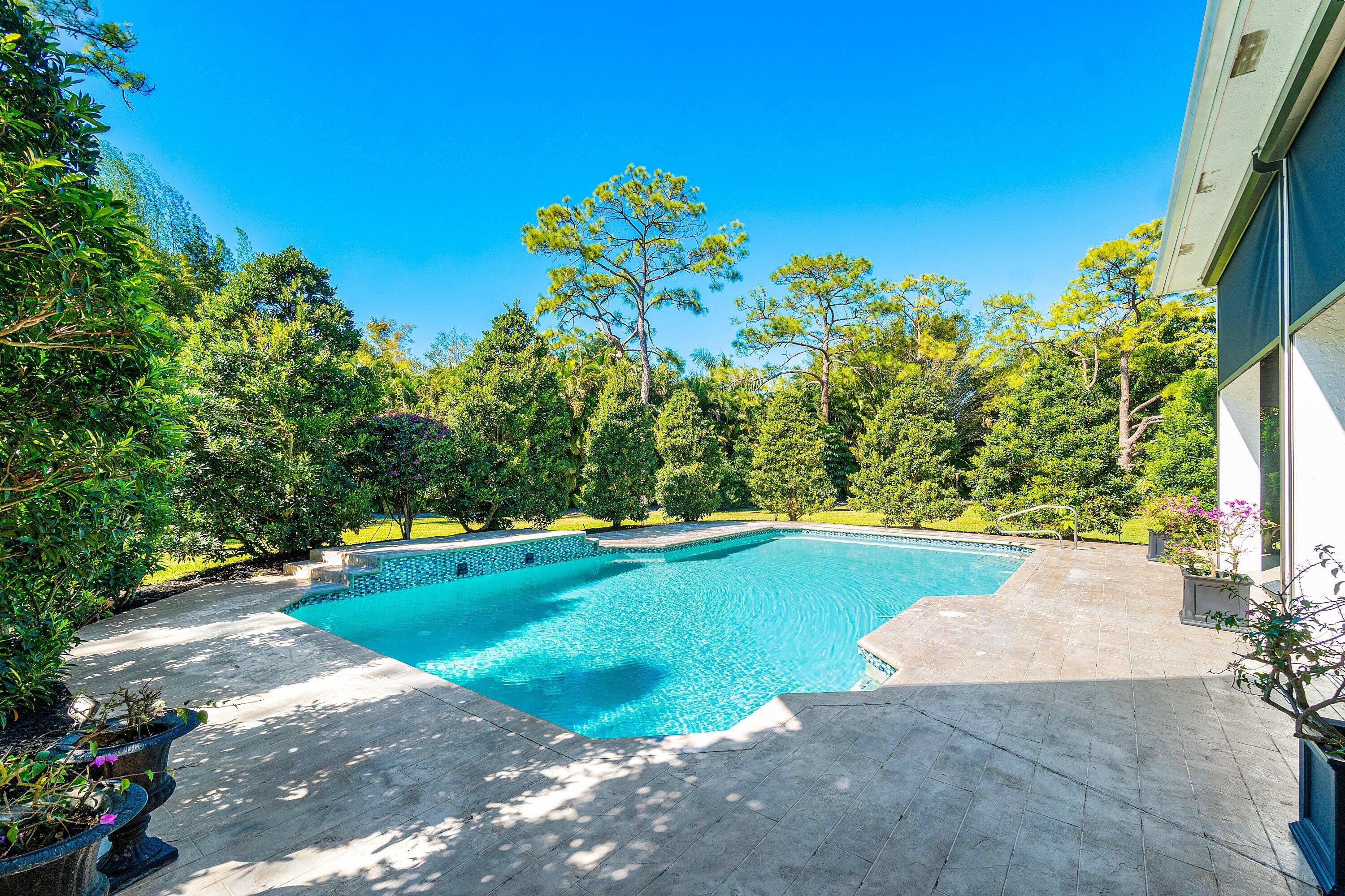 SHERBROOKE ESTATES - Residential