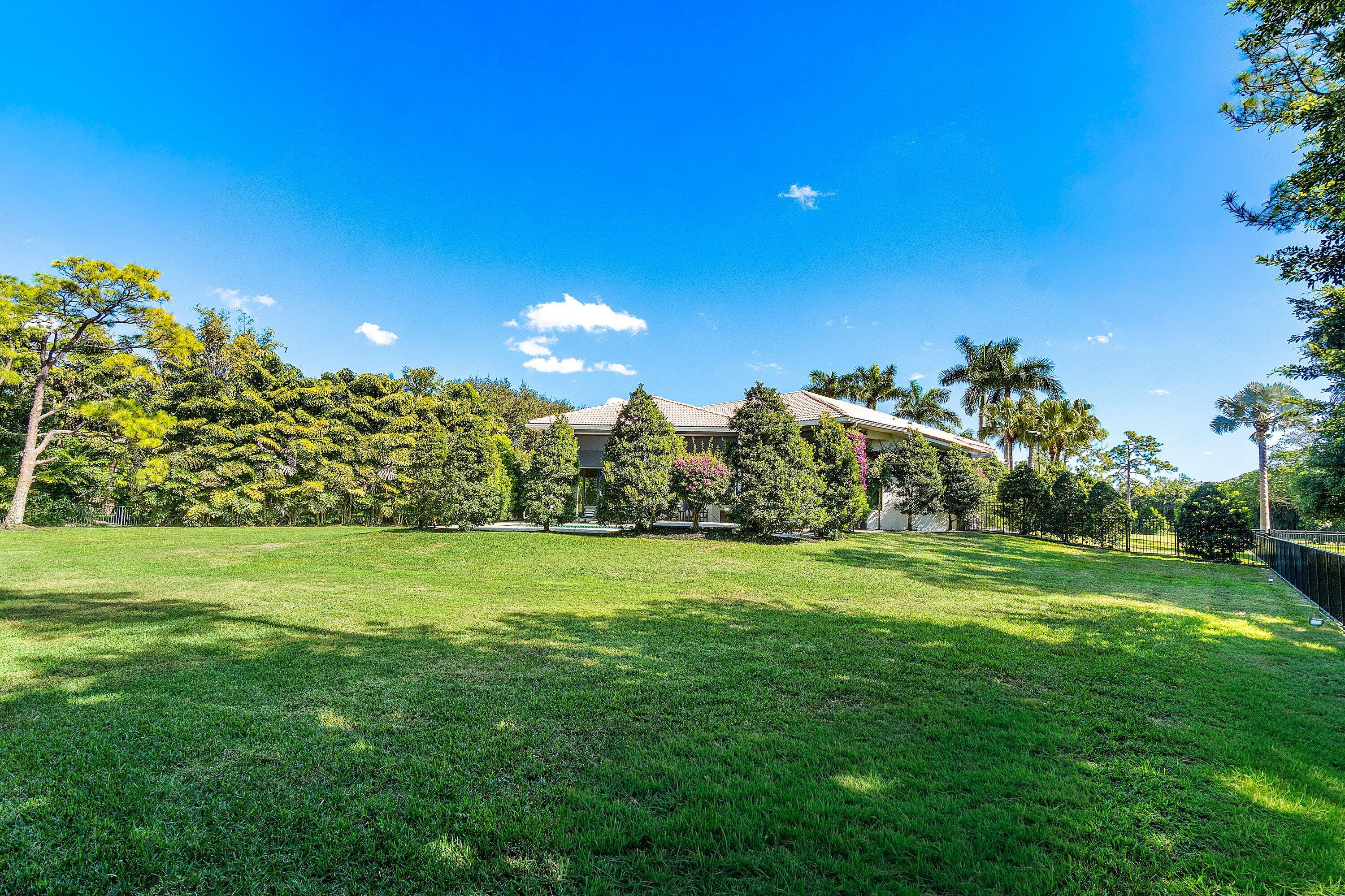 SHERBROOKE ESTATES - Residential