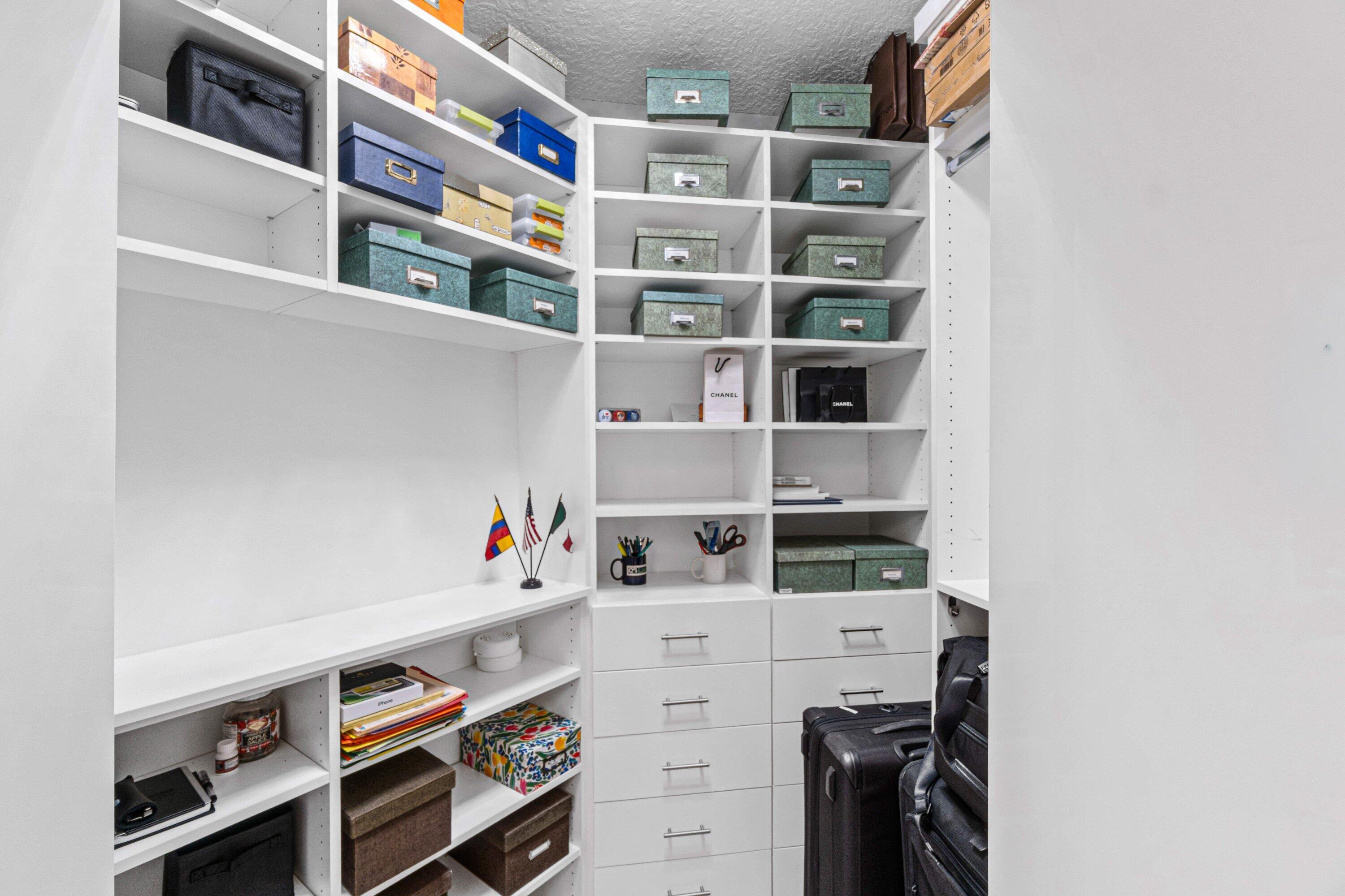 SHERBROOKE ESTATES - Residential