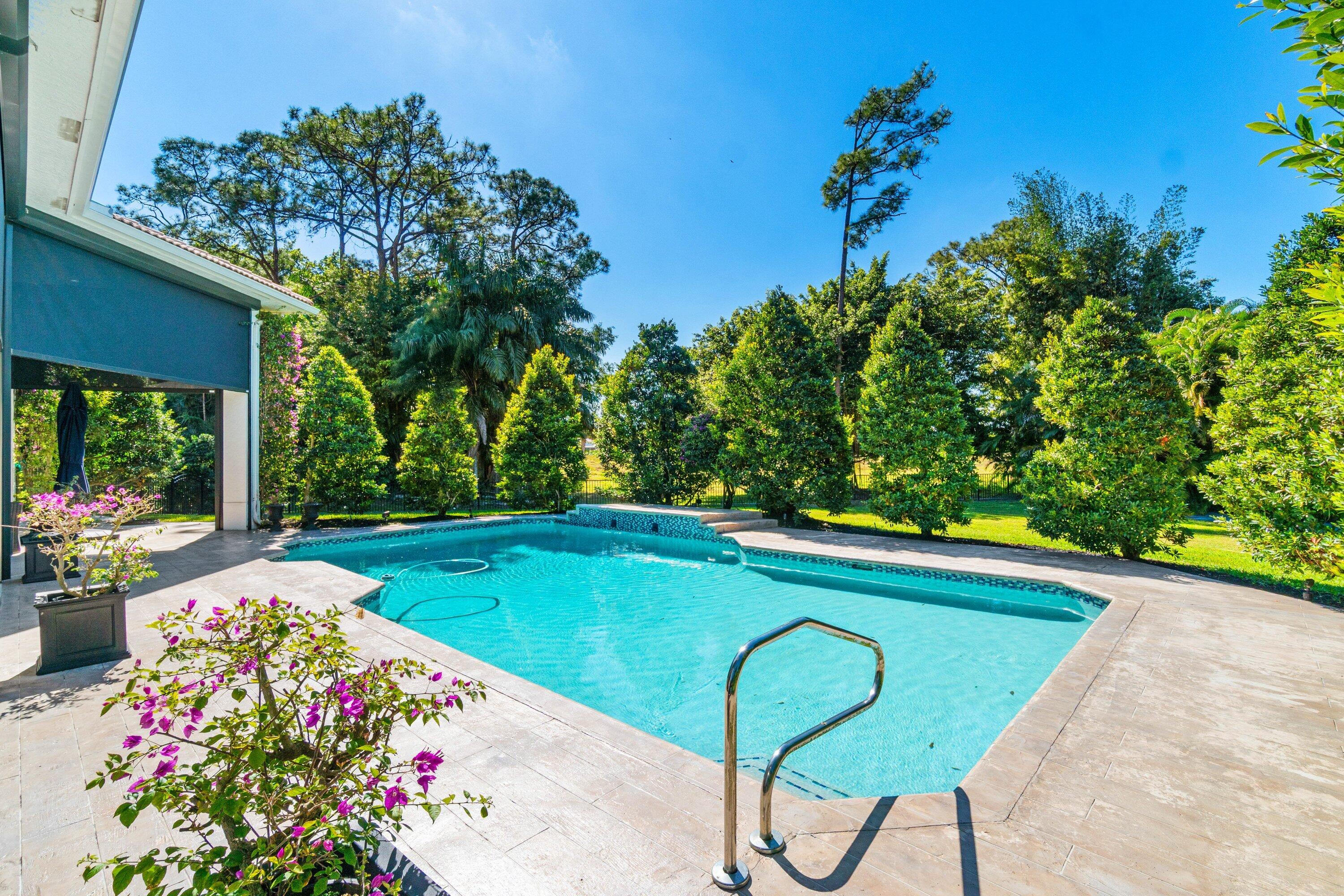 SHERBROOKE ESTATES - Residential