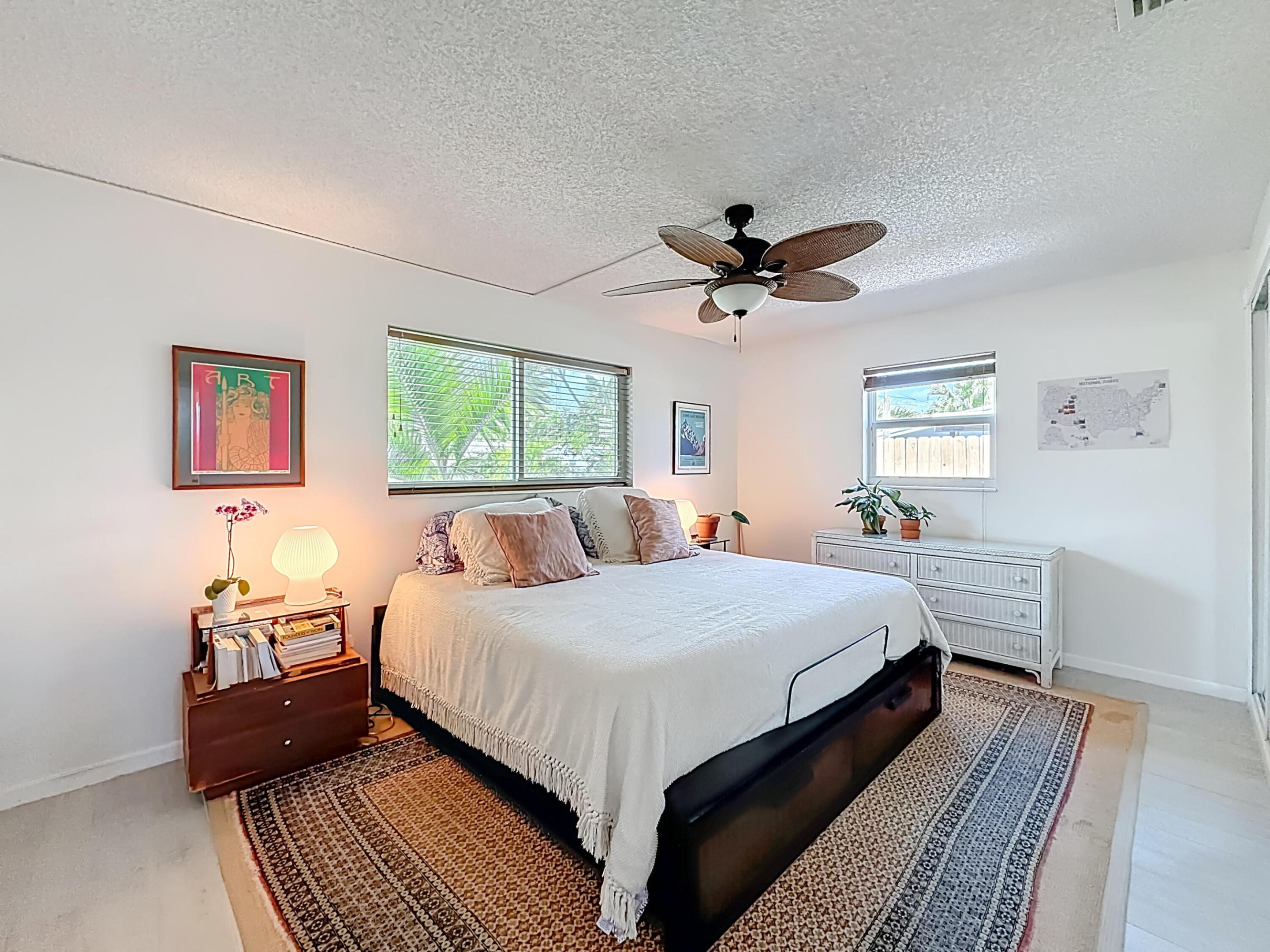 CORAL MANOR 5TH ADD - Residential