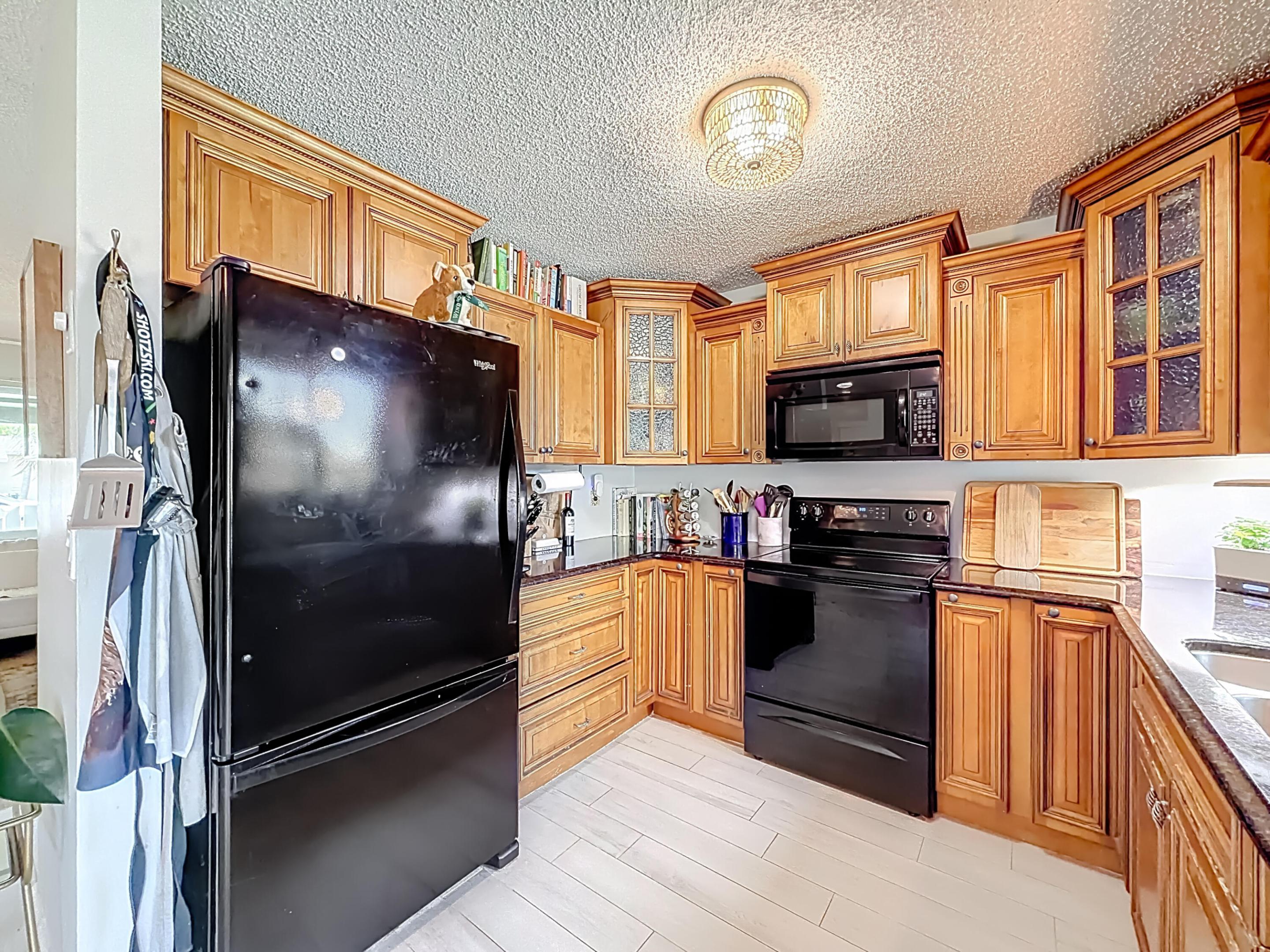 CORAL MANOR 5TH ADD - Residential