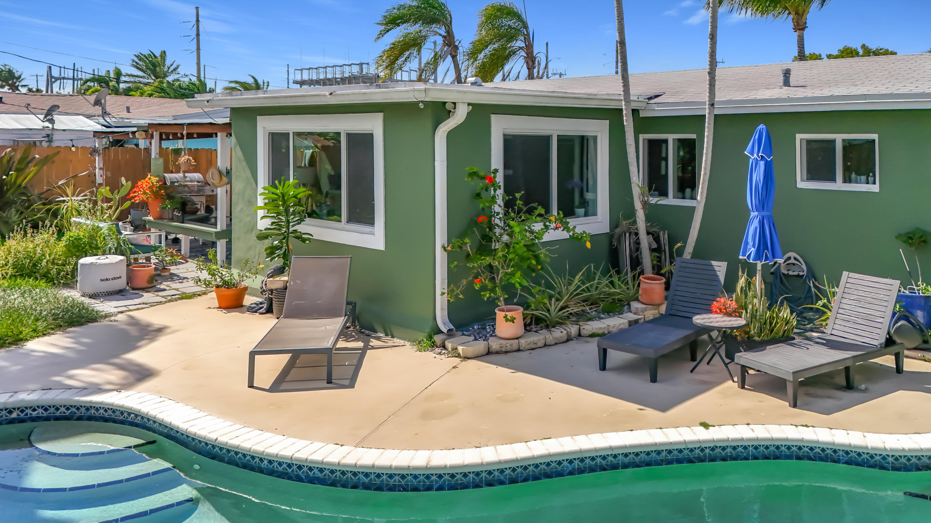 CORAL MANOR 5TH ADD - Residential