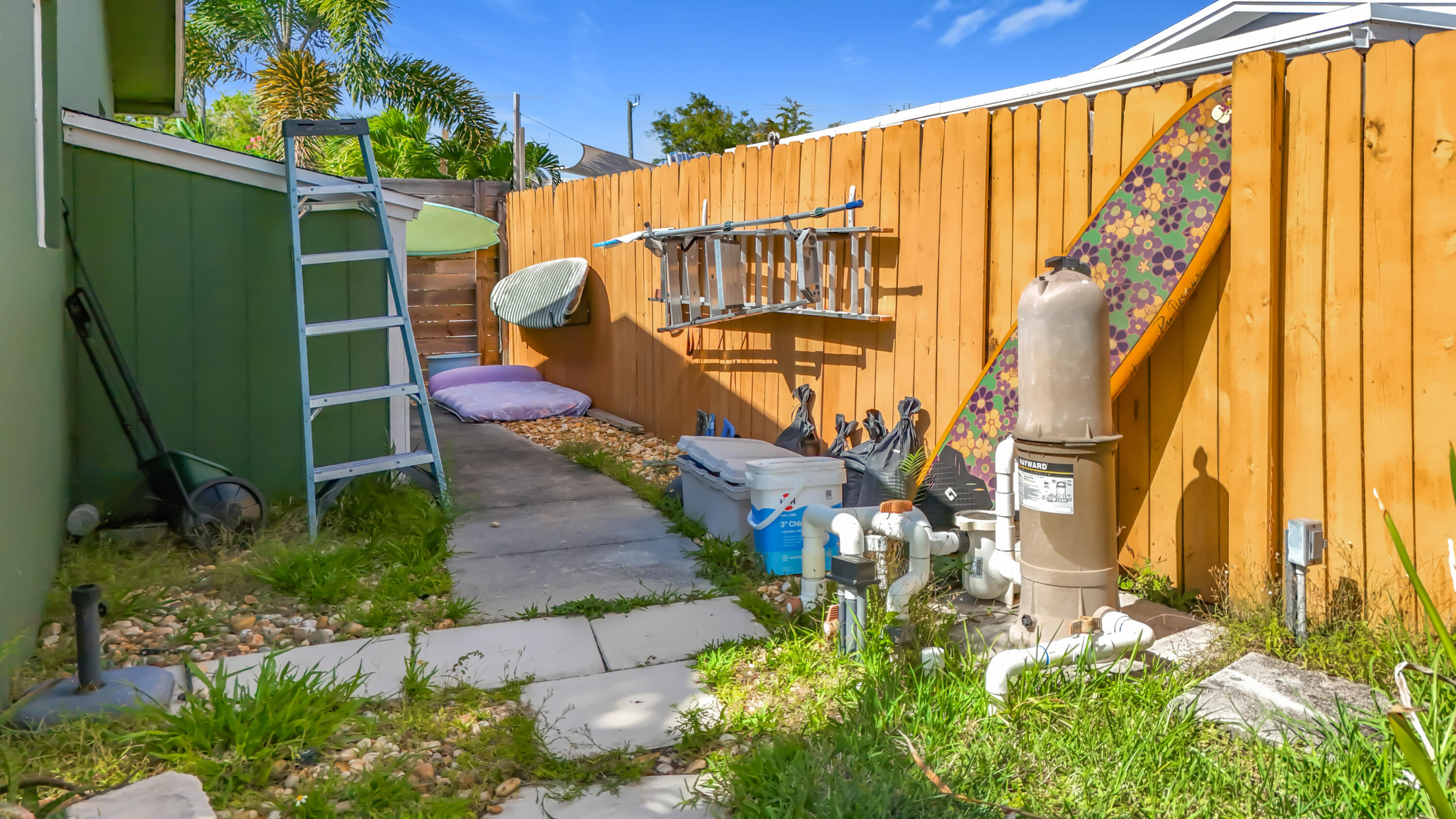 CORAL MANOR 5TH ADD - Residential