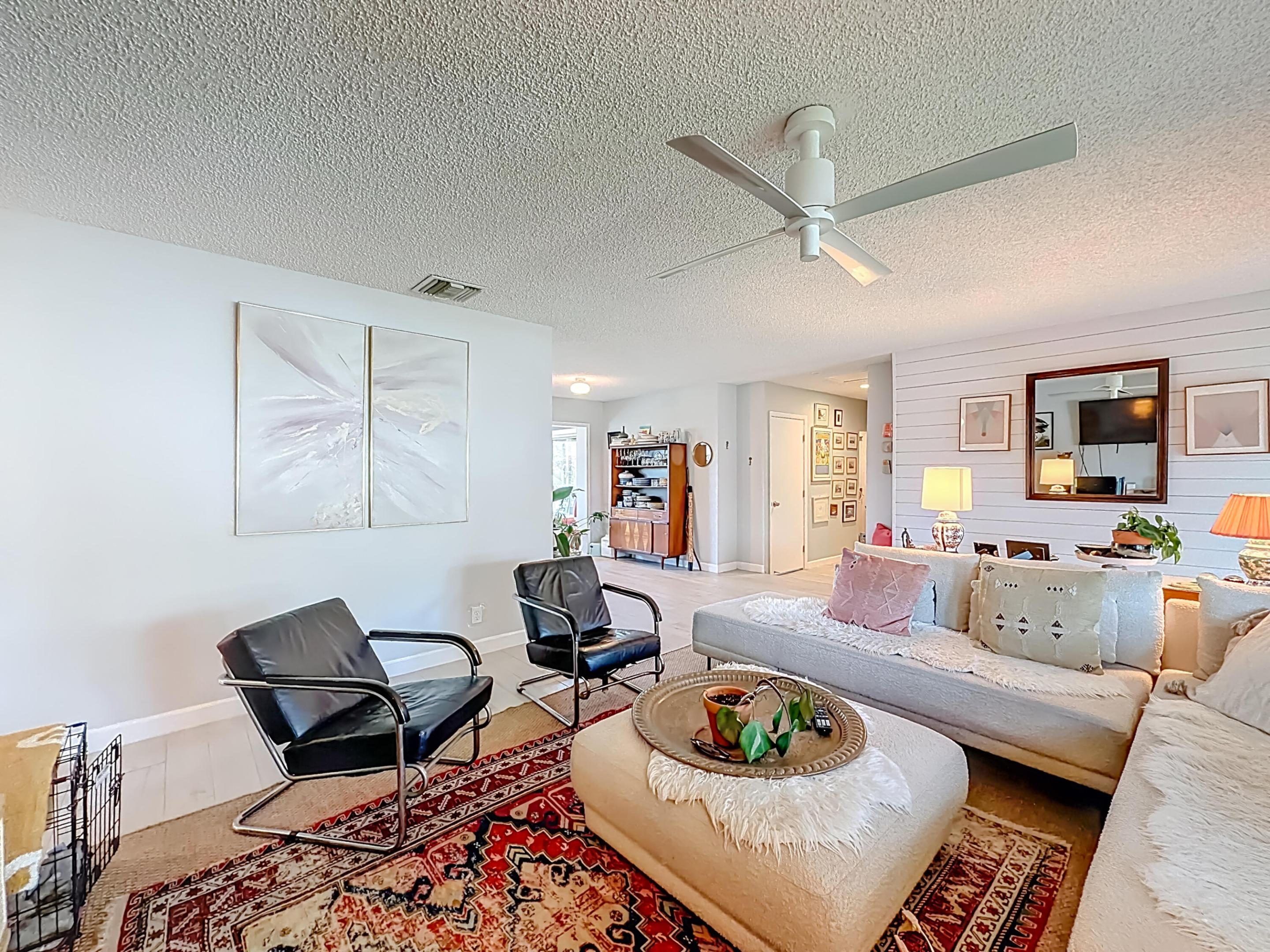 CORAL MANOR 5TH ADD - Residential