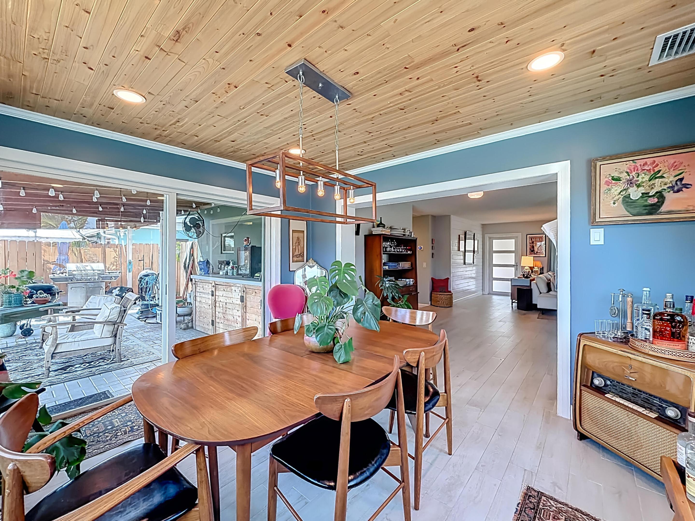 CORAL MANOR 5TH ADD - Residential