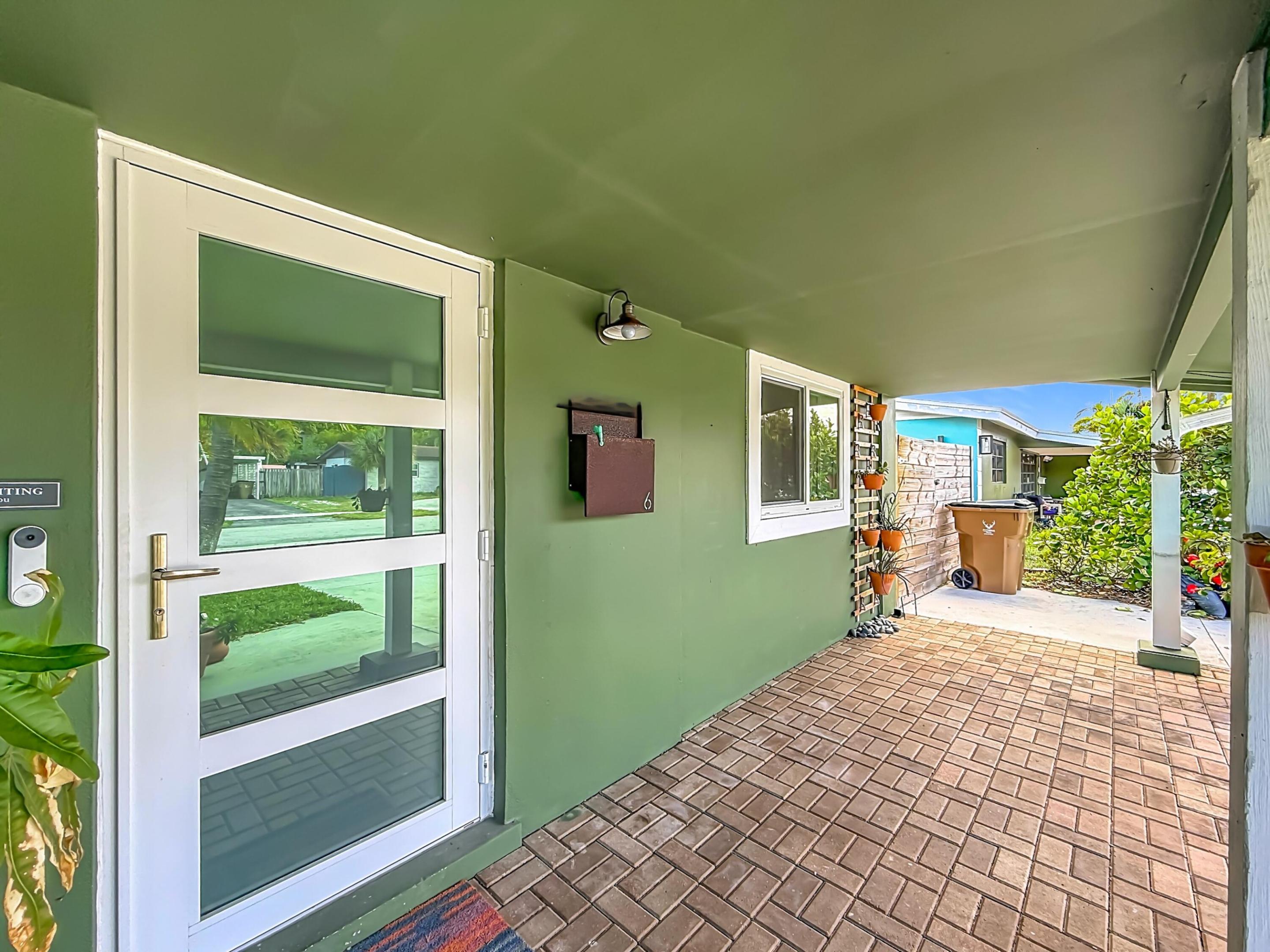 CORAL MANOR 5TH ADD - Residential