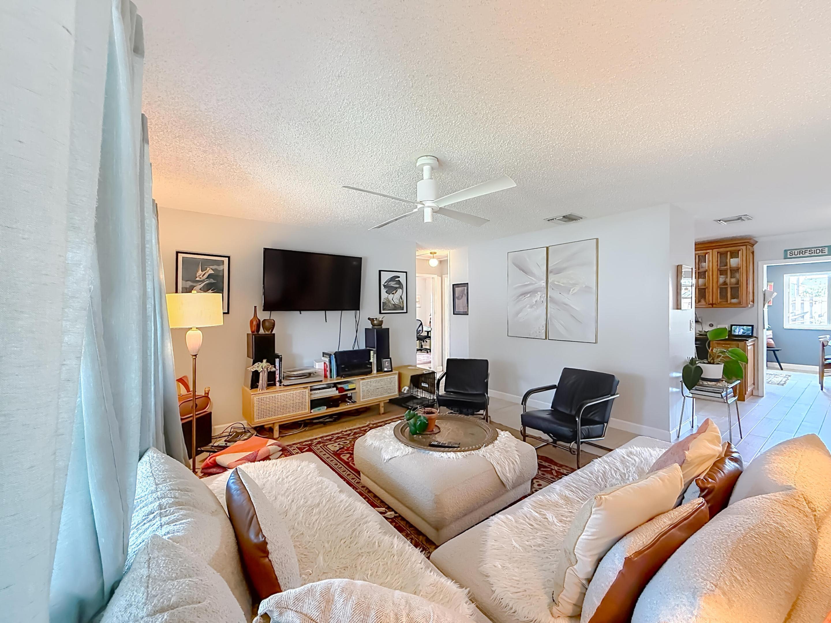 CORAL MANOR 5TH ADD - Residential