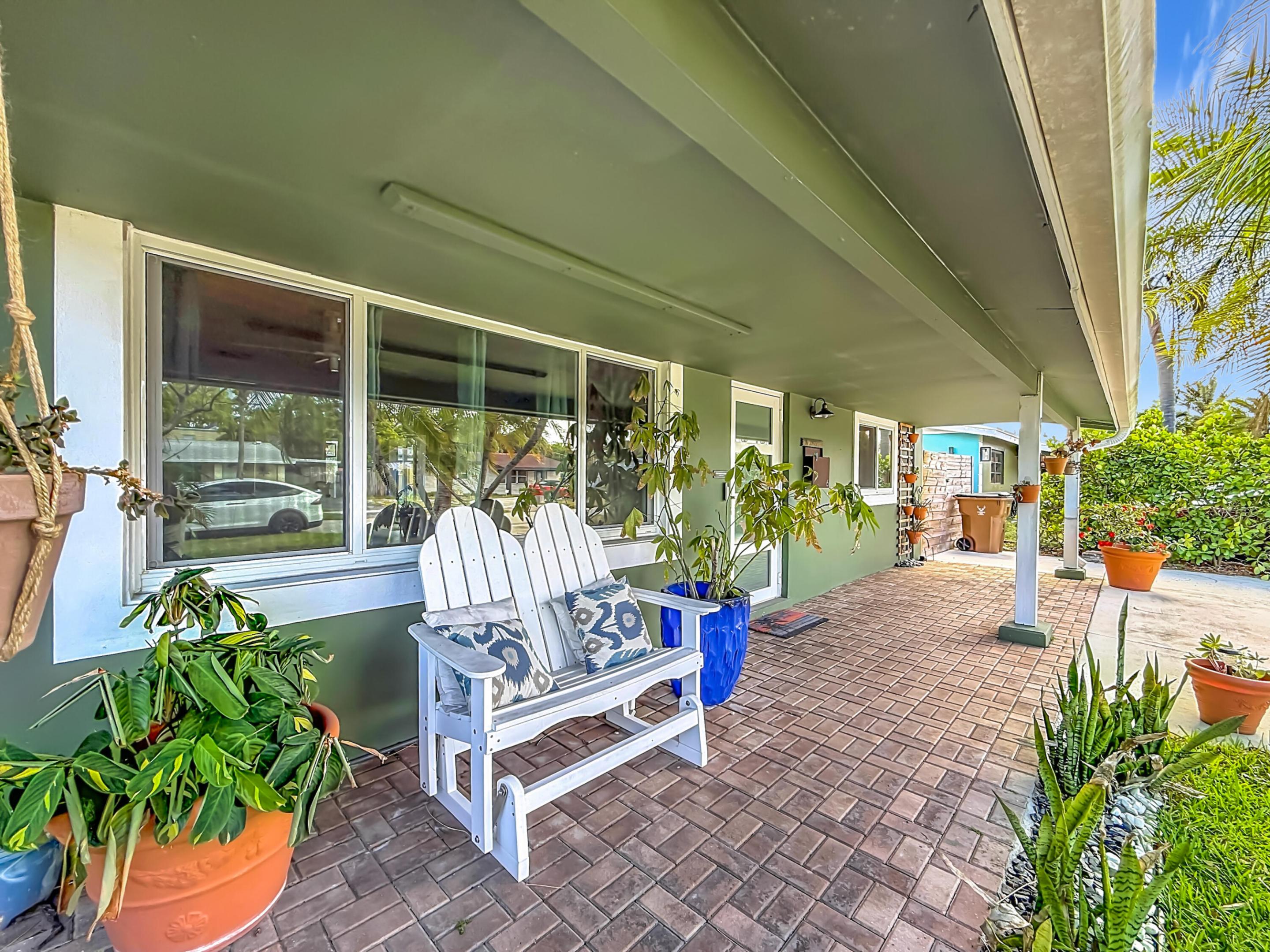 CORAL MANOR 5TH ADD - Residential