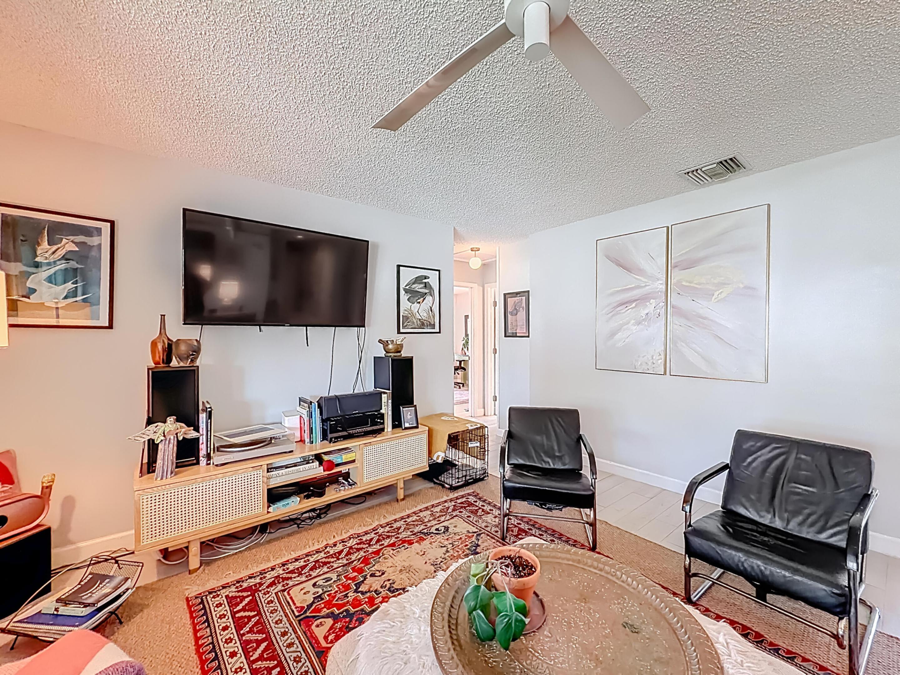 CORAL MANOR 5TH ADD - Residential