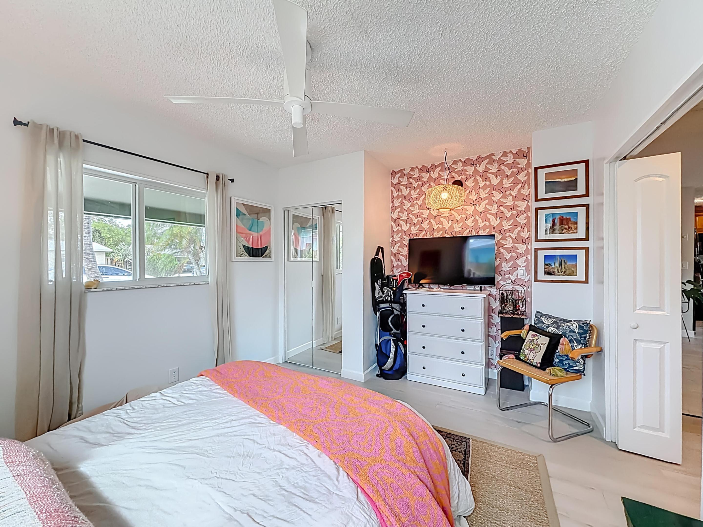 CORAL MANOR 5TH ADD - Residential