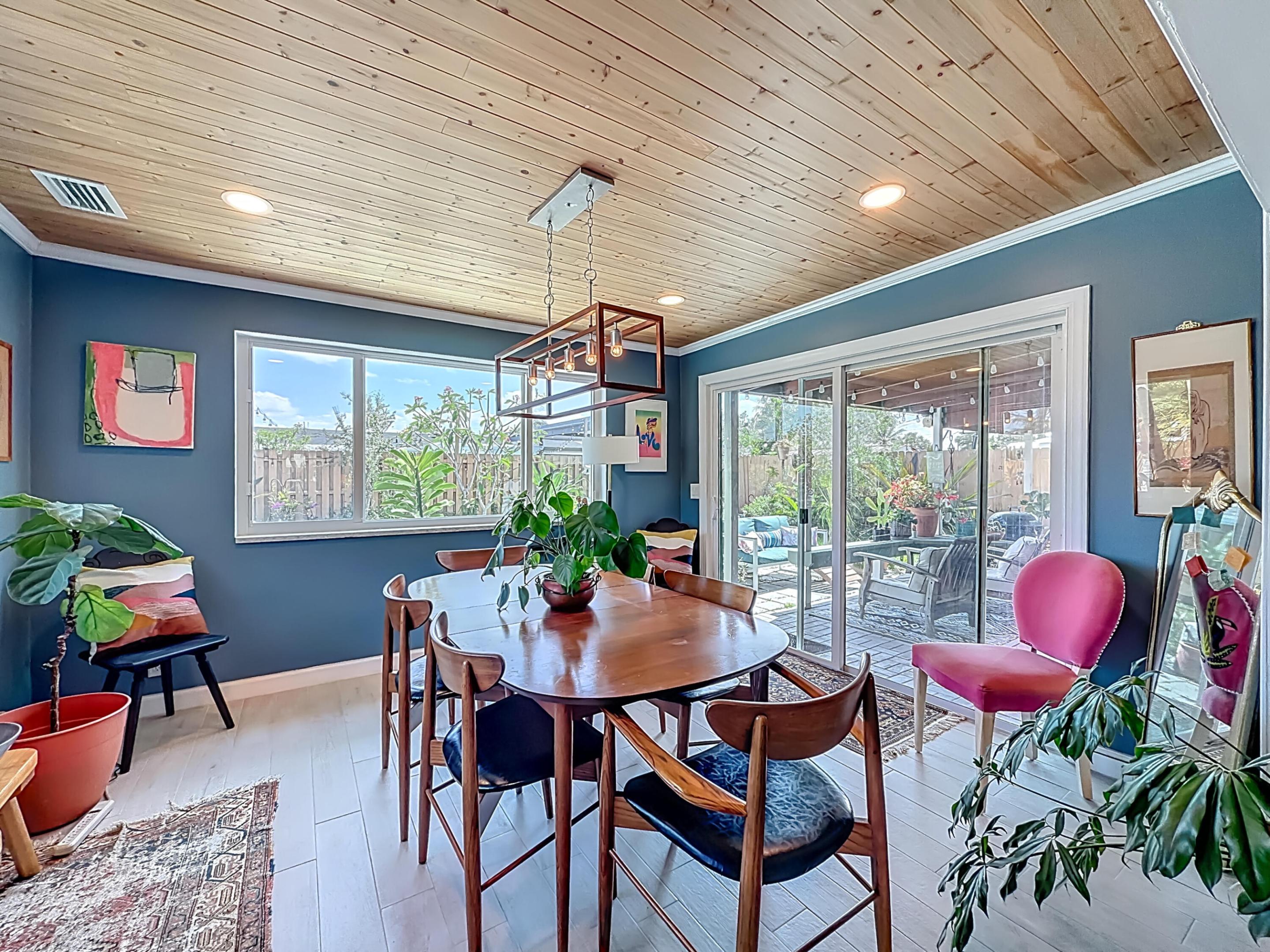 CORAL MANOR 5TH ADD - Residential