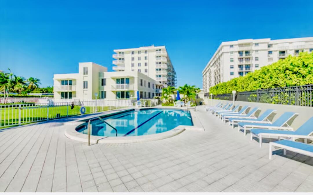 MAYAN TOWERS CONDO I - Residential