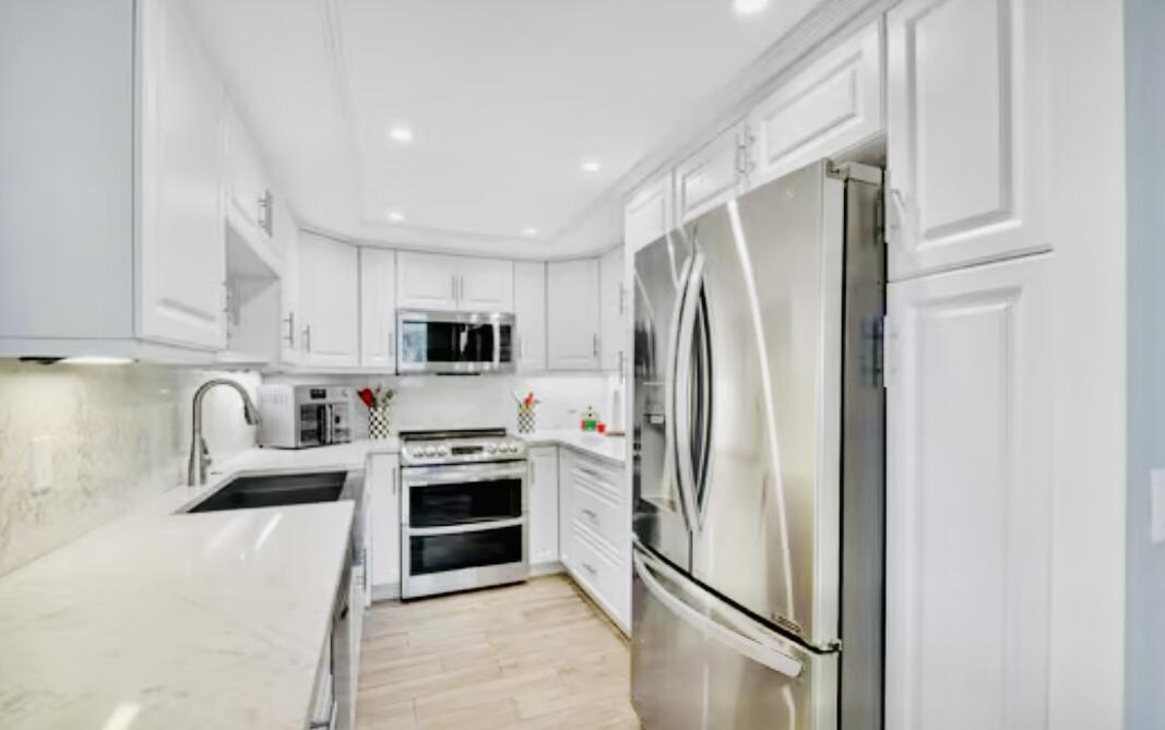 MAYAN TOWERS CONDO I - Residential