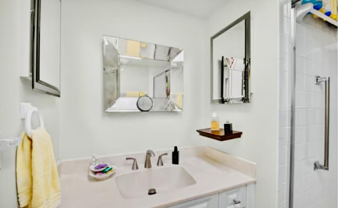 MAYAN TOWERS CONDO I - Residential