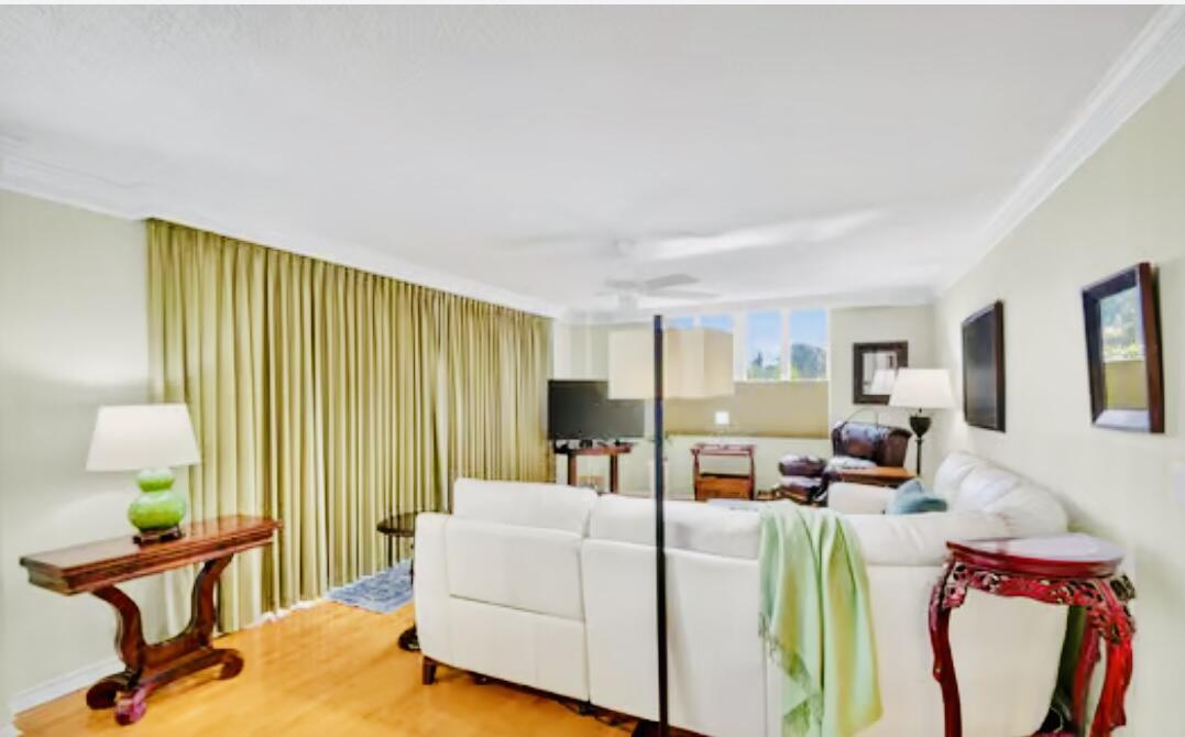 MAYAN TOWERS CONDO I - Residential