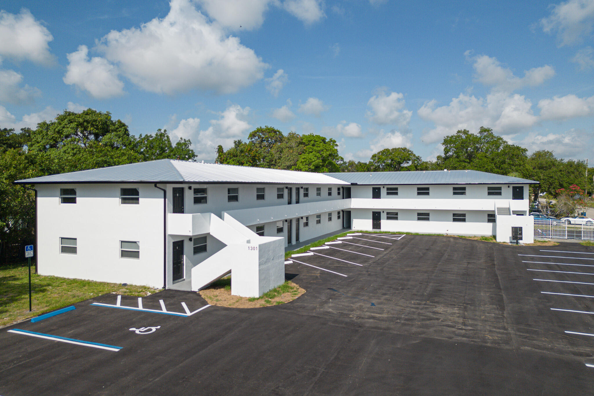 Photo 1 of 12 — 1301 Emerald Terrace 13, Fort Pierce, FL 34950