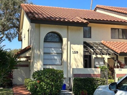 10415 S Circle Lake Drive 201 Boynton Beach FL 33437