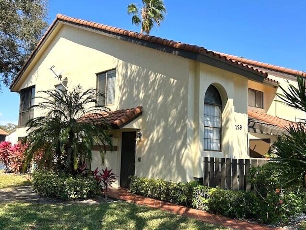 Photo of 10415 S Circle Lake Drive #201, Boynton Beach, FL 33437 (MLS # R11166224)