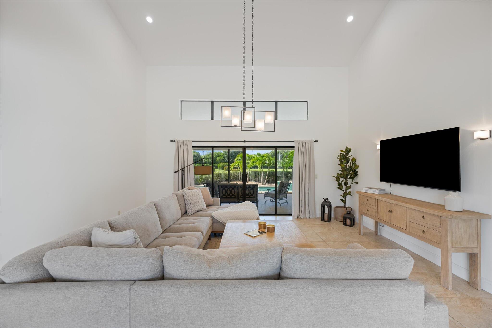 14596 Belmont Trace House