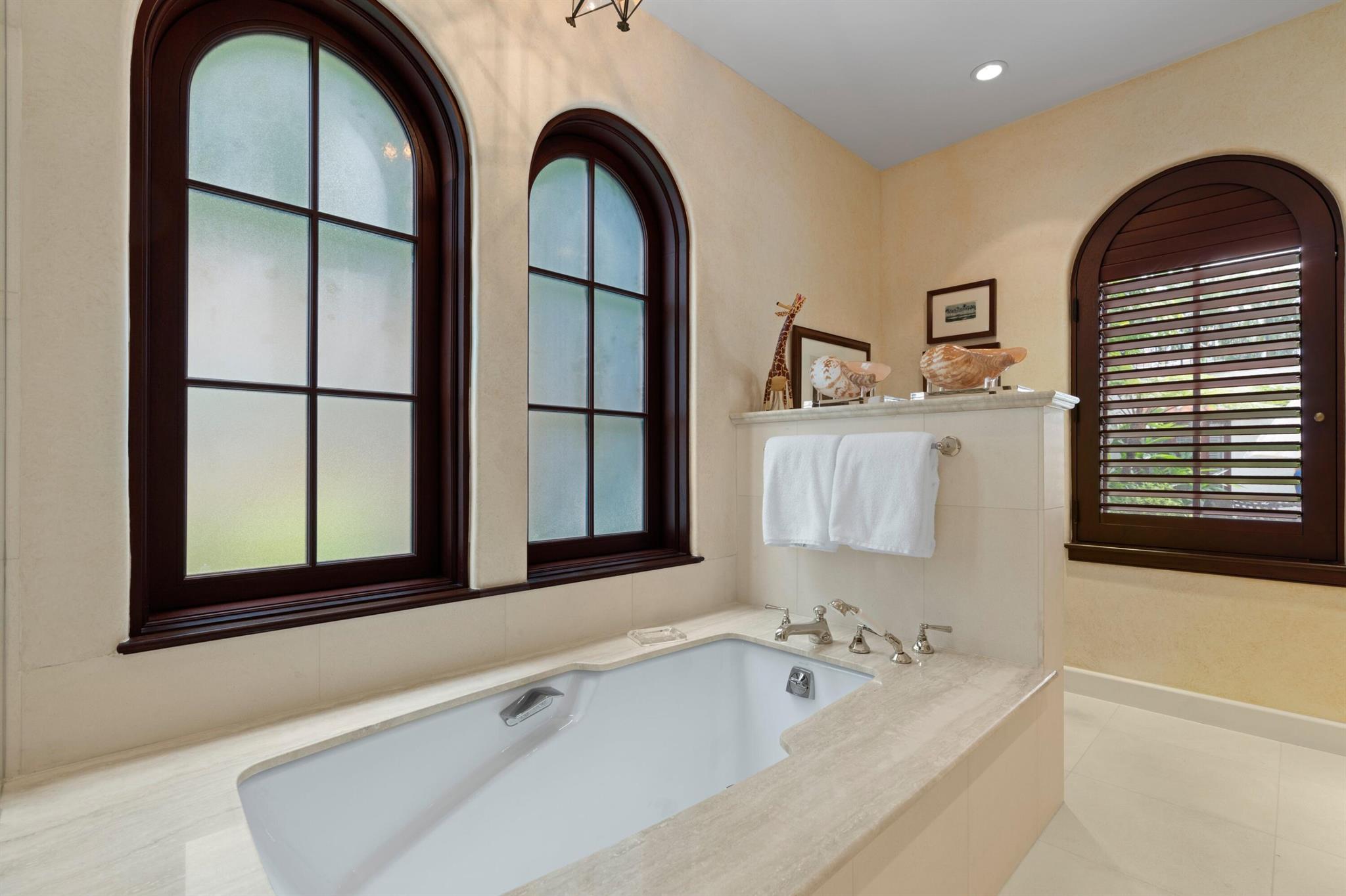 ROYAL PARK - Residential