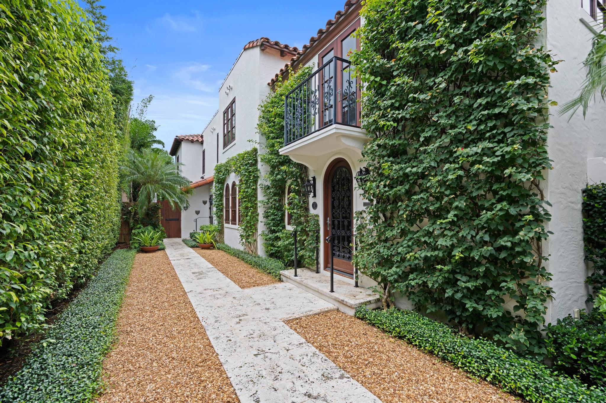 ROYAL PARK - Residential