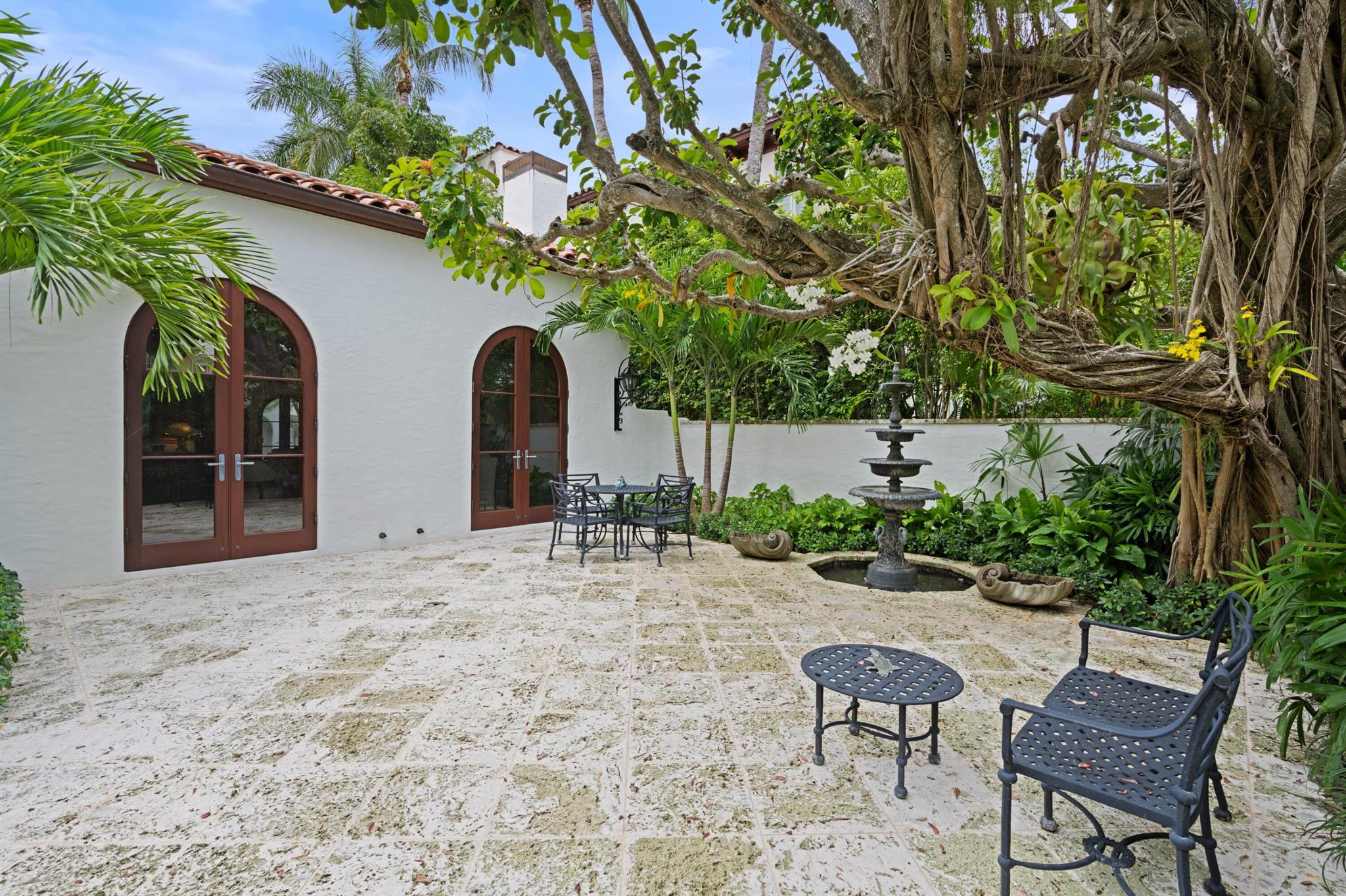 ROYAL PARK - Residential