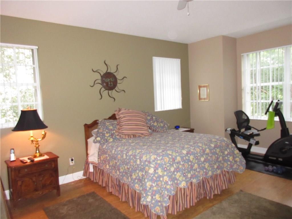ROLLING HILLS GOLF & TENN - Residential