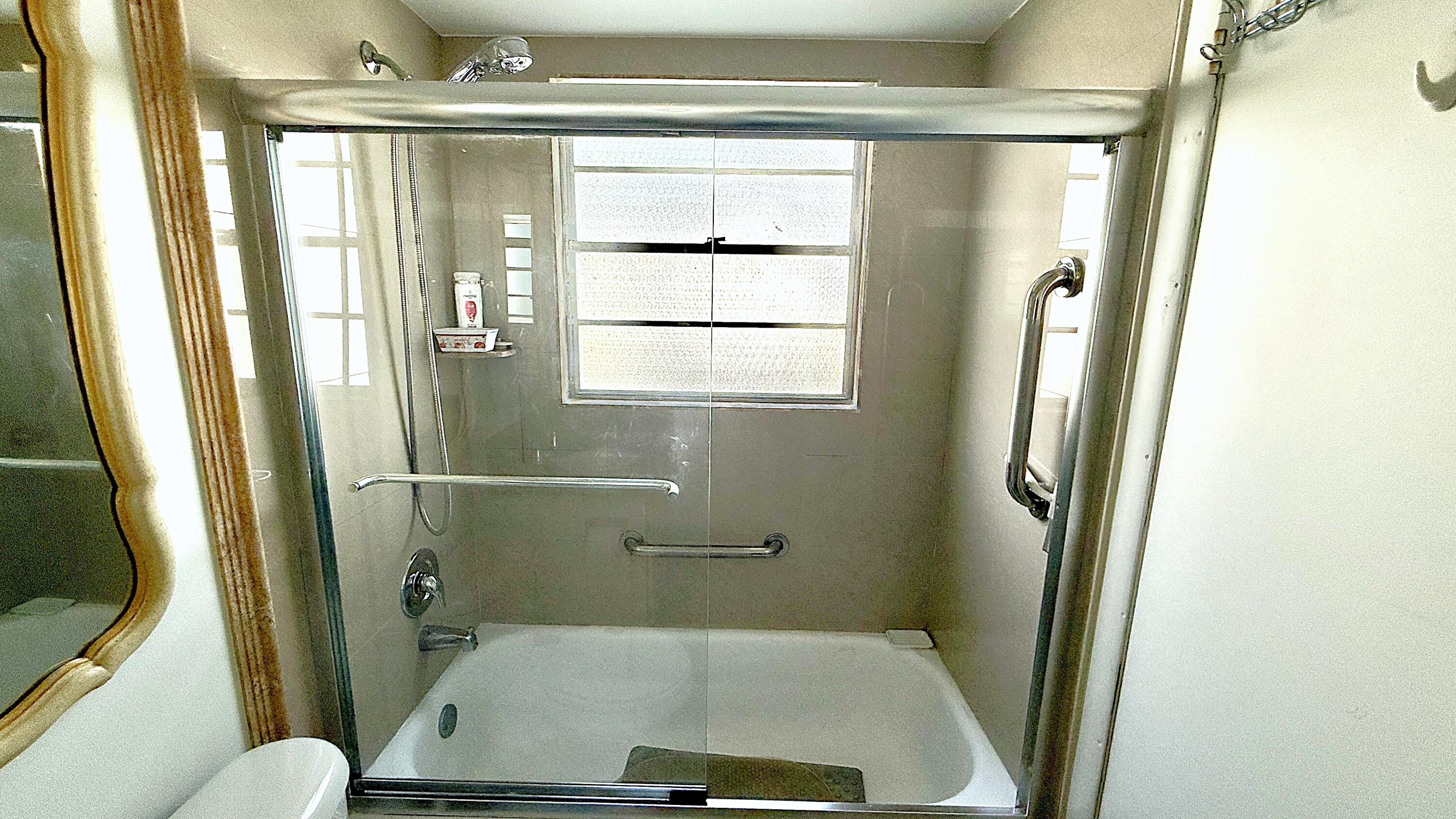 NEWPORT B CONDO - Residential Lease
