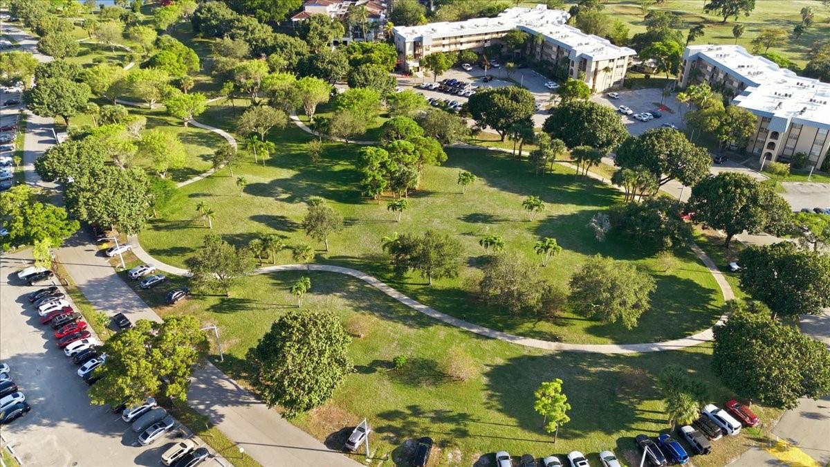 The Falls of Inverrary - Residential