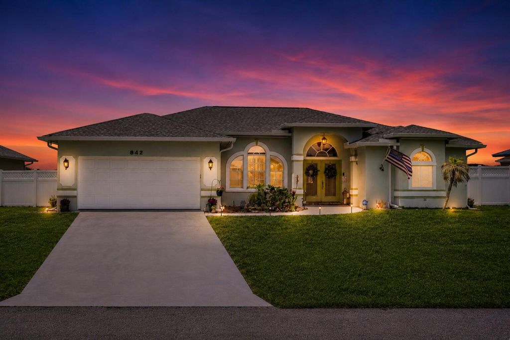 Photo of 842 SE Quiescent Lane, Port Saint Lucie, FL 34983 (MLS # B26031013)