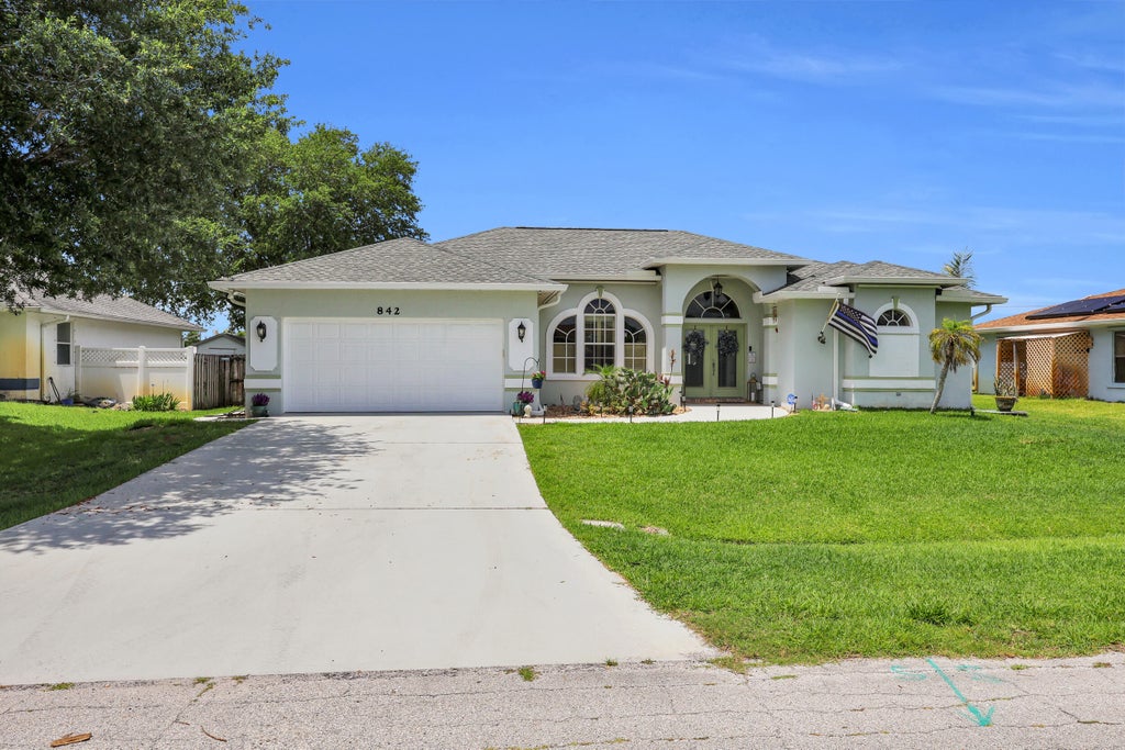 Photo of 842 SE Quiescent Lane, Port Saint Lucie, FL 34983 (MLS # B26031013)
