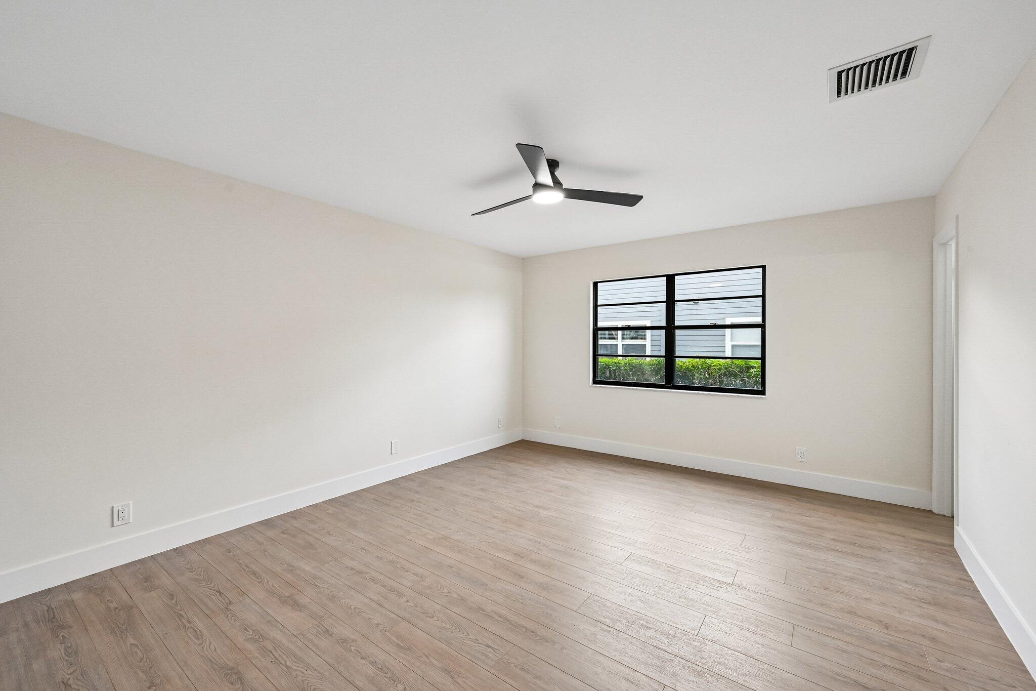 EASTRIDGE ESTATES - Residential