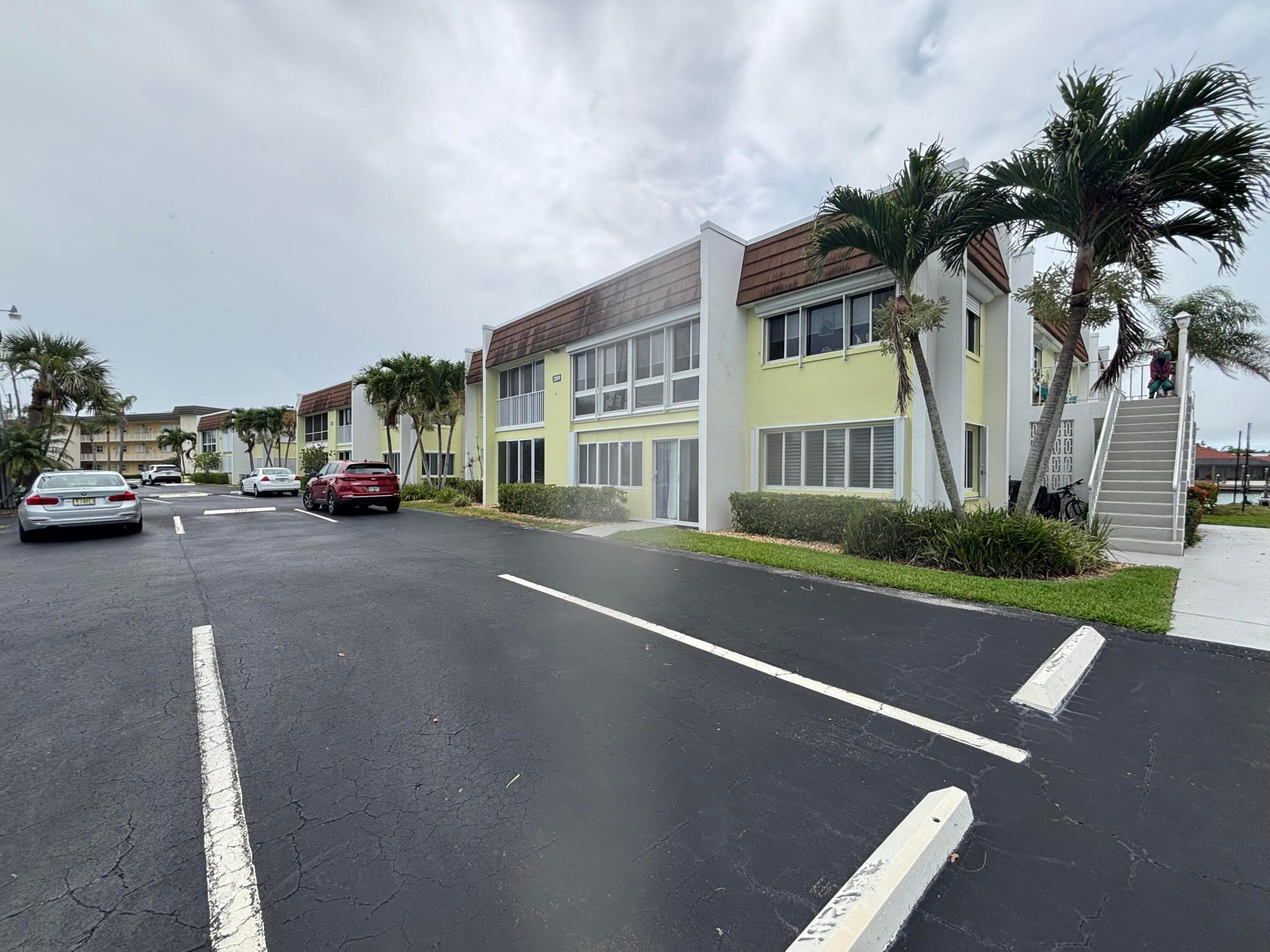 1309 Bayshore Drive 104