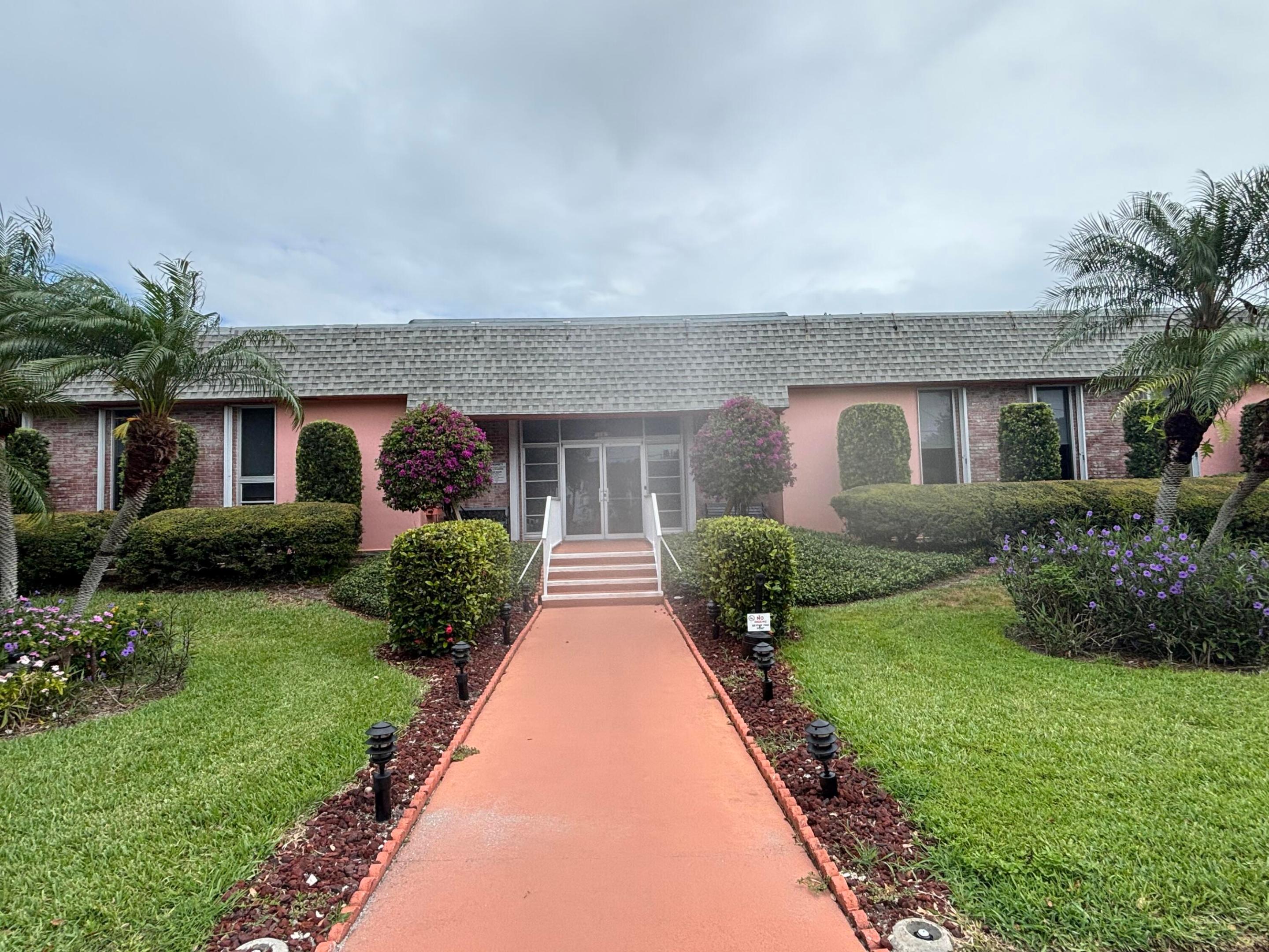 COLONNADES CONDOMINIUM NO 1 - Residential