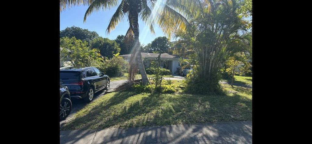 Photo of 2638 Adams Street, Hollywood, FL 33020 (MLS # B26006284)