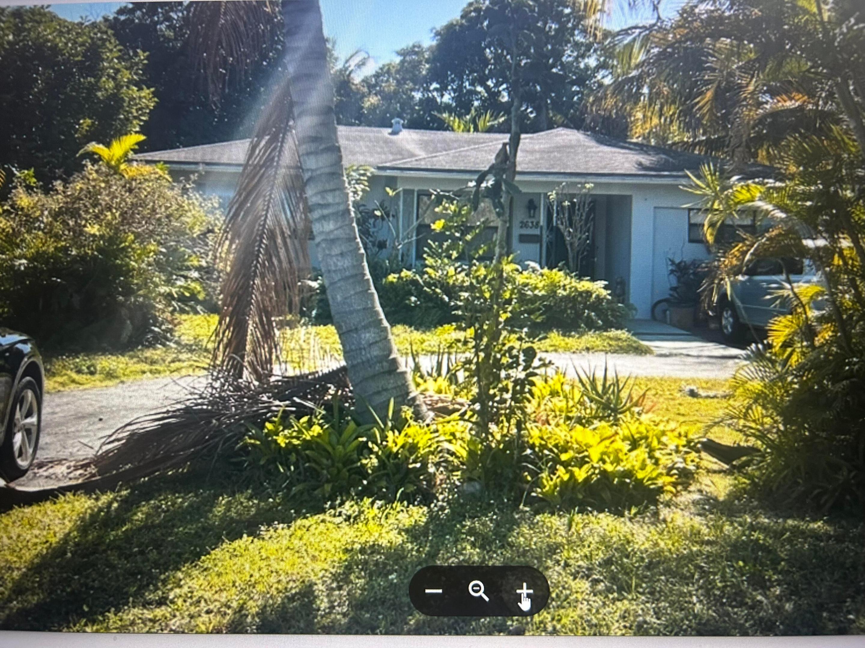 HOLLYWOOD LITTLE RANCHES - Residential