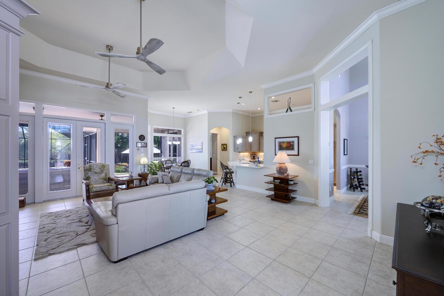 OTTERS RUN - Residential