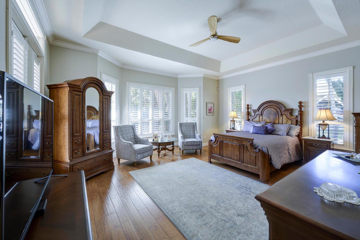 OTTERS RUN - Residential