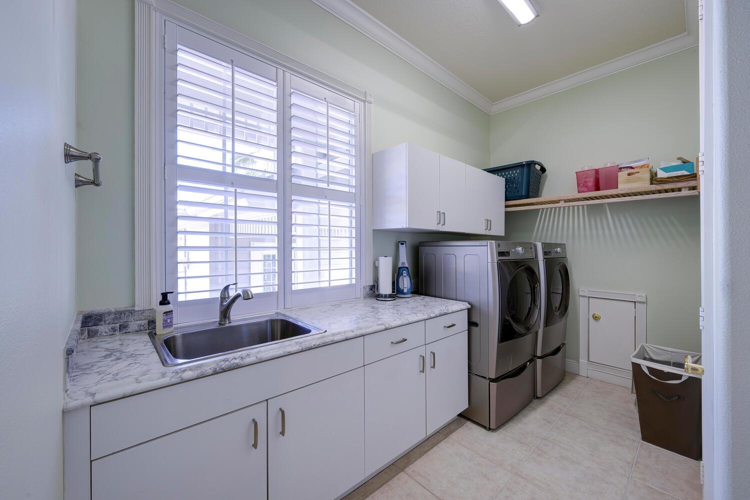 OTTERS RUN - Residential