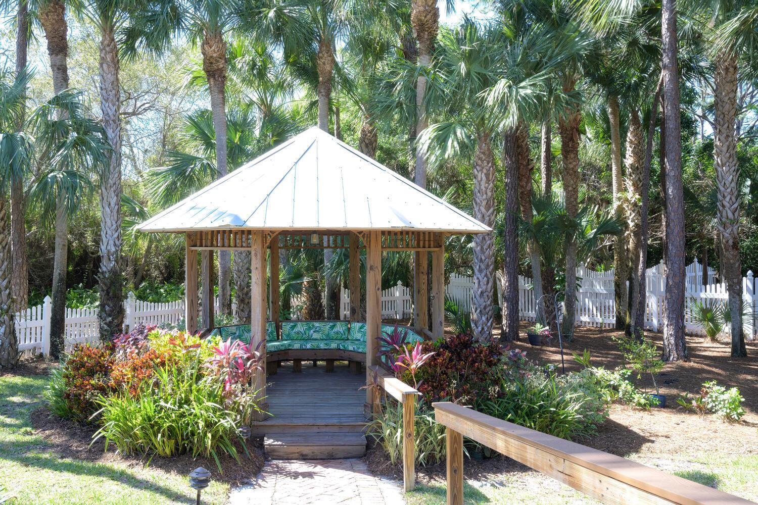 OTTERS RUN - Residential