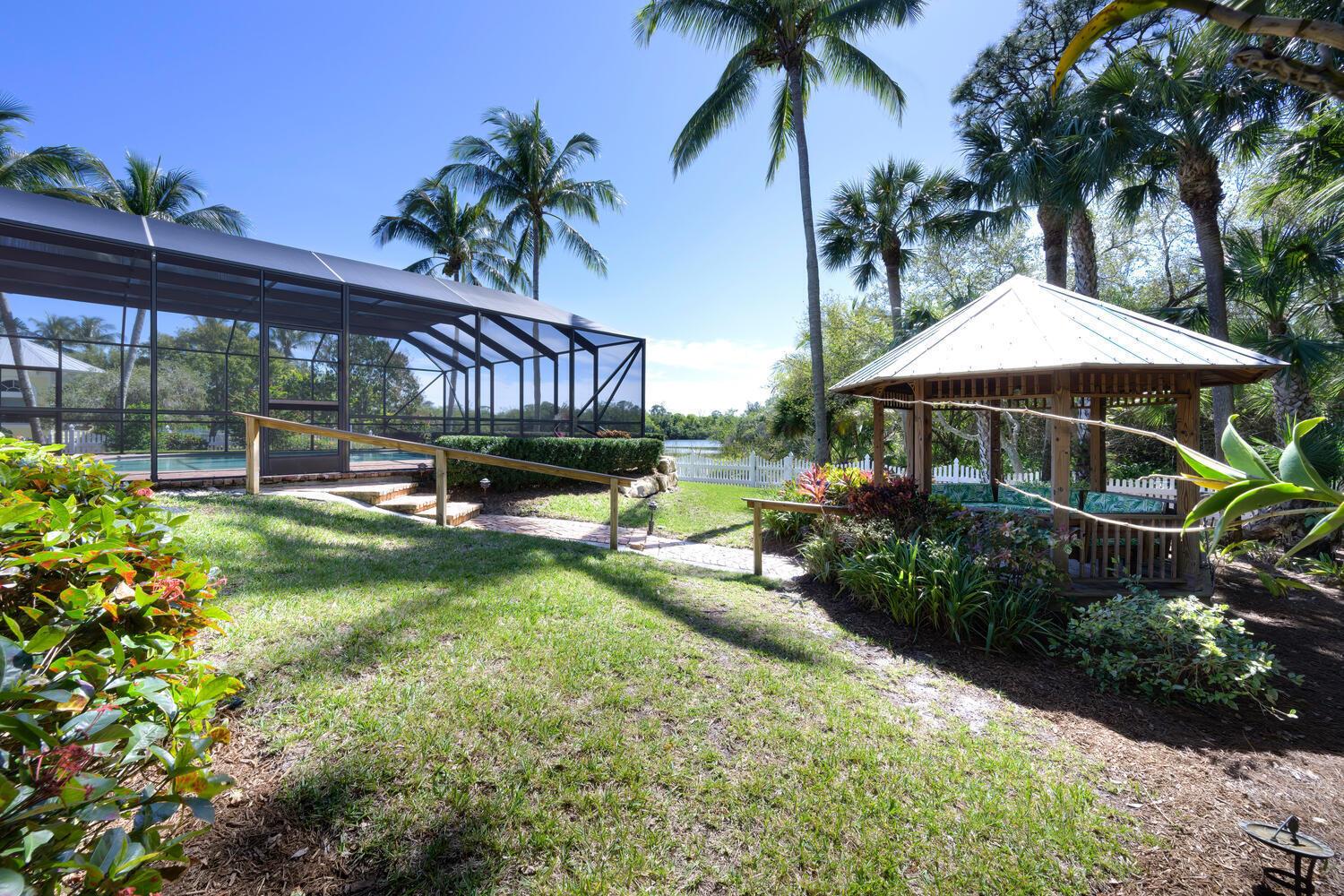 OTTERS RUN - Residential