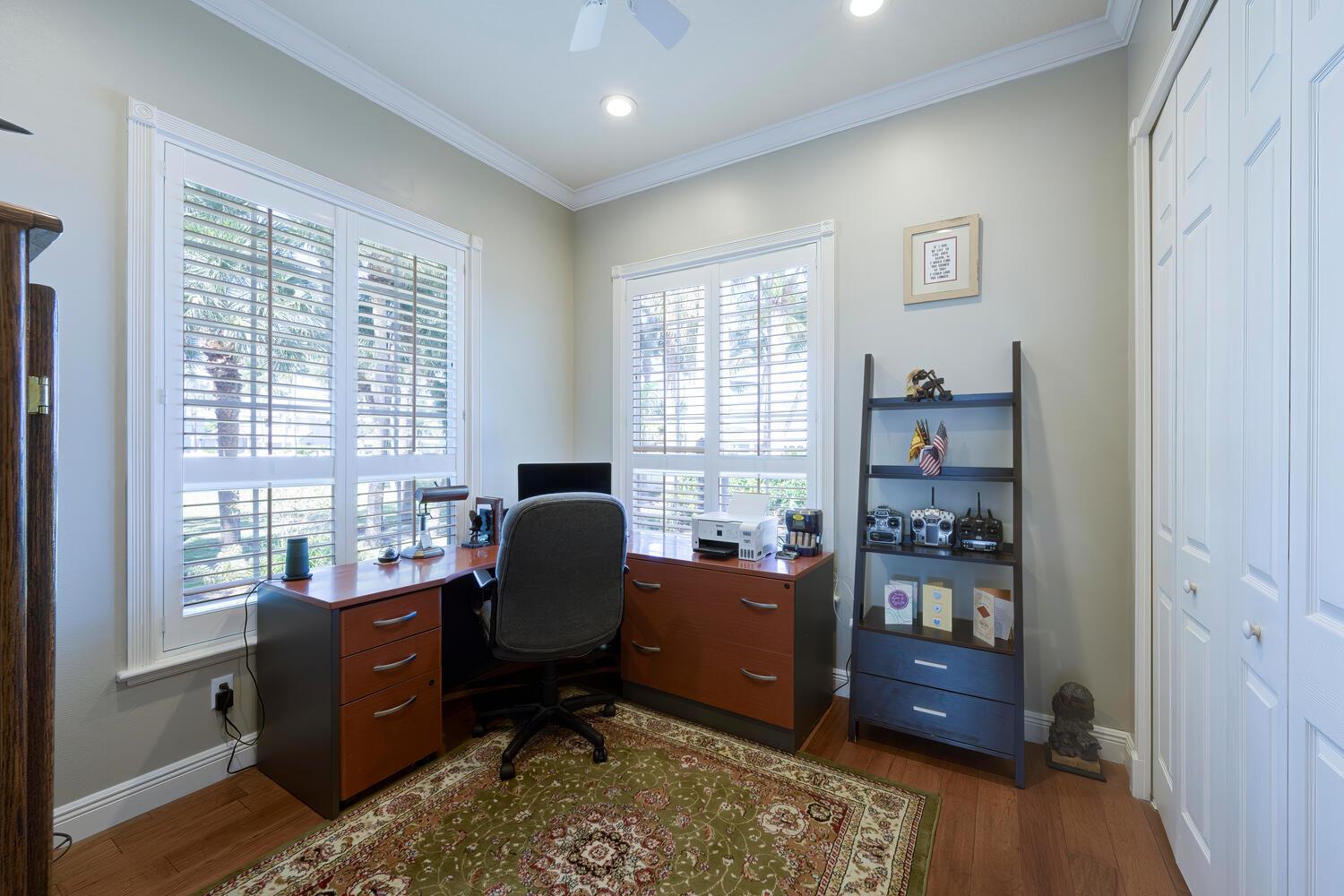 OTTERS RUN - Residential