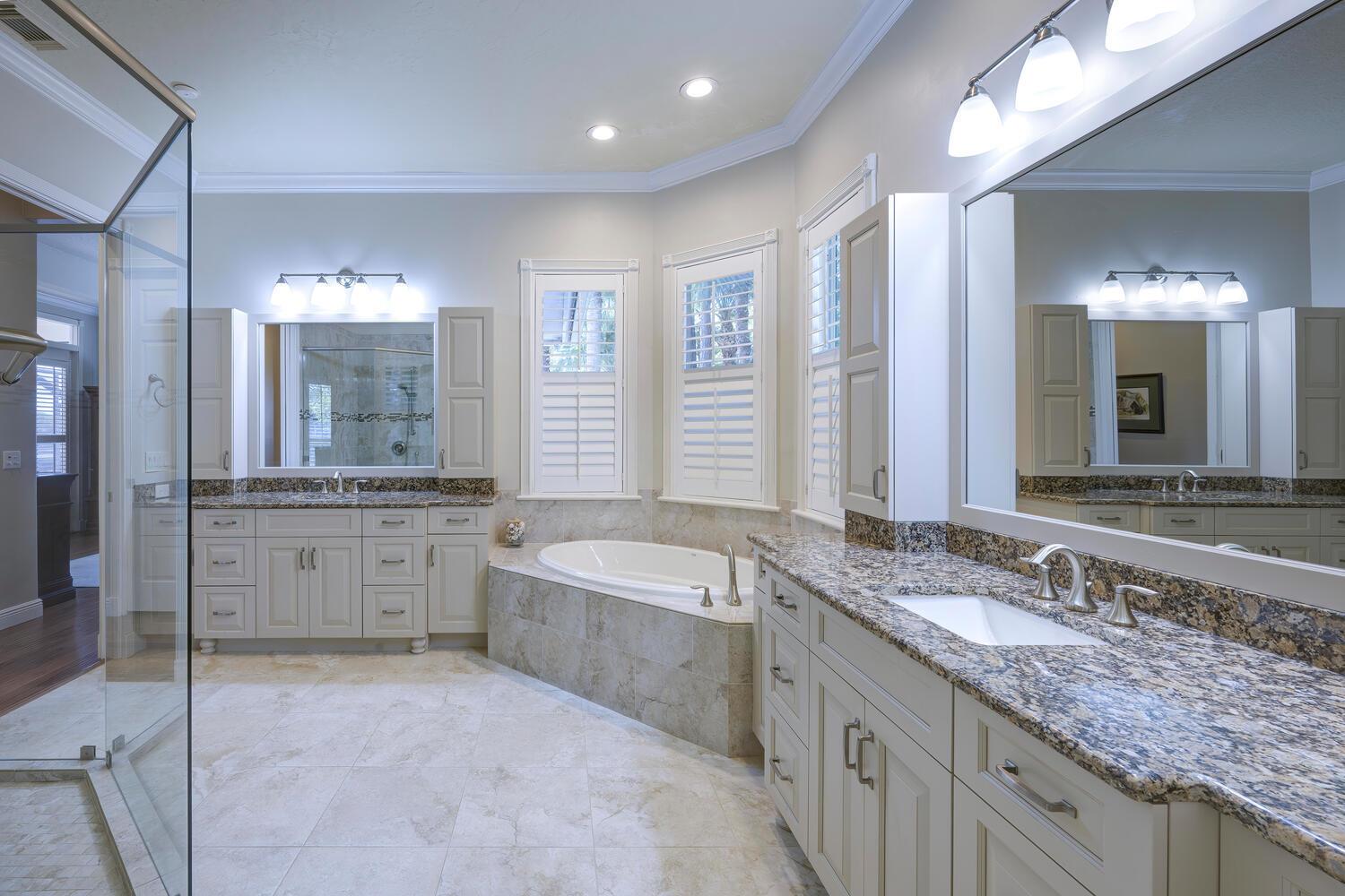 OTTERS RUN - Residential