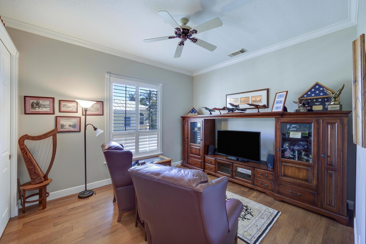 OTTERS RUN - Residential