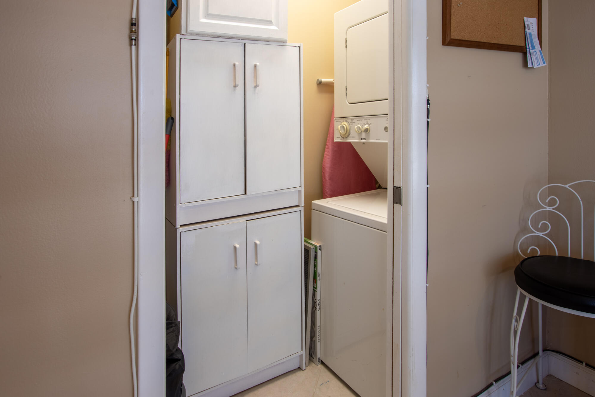 BOCA LAKES - Residential